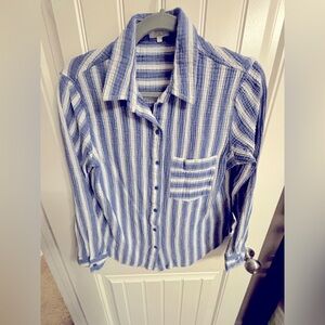 White a blues striped button down shirt